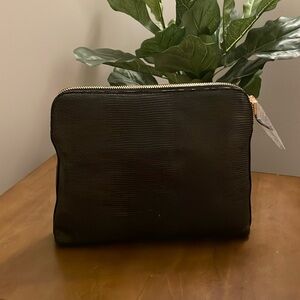 India Hicks Insider - Black Lizard
